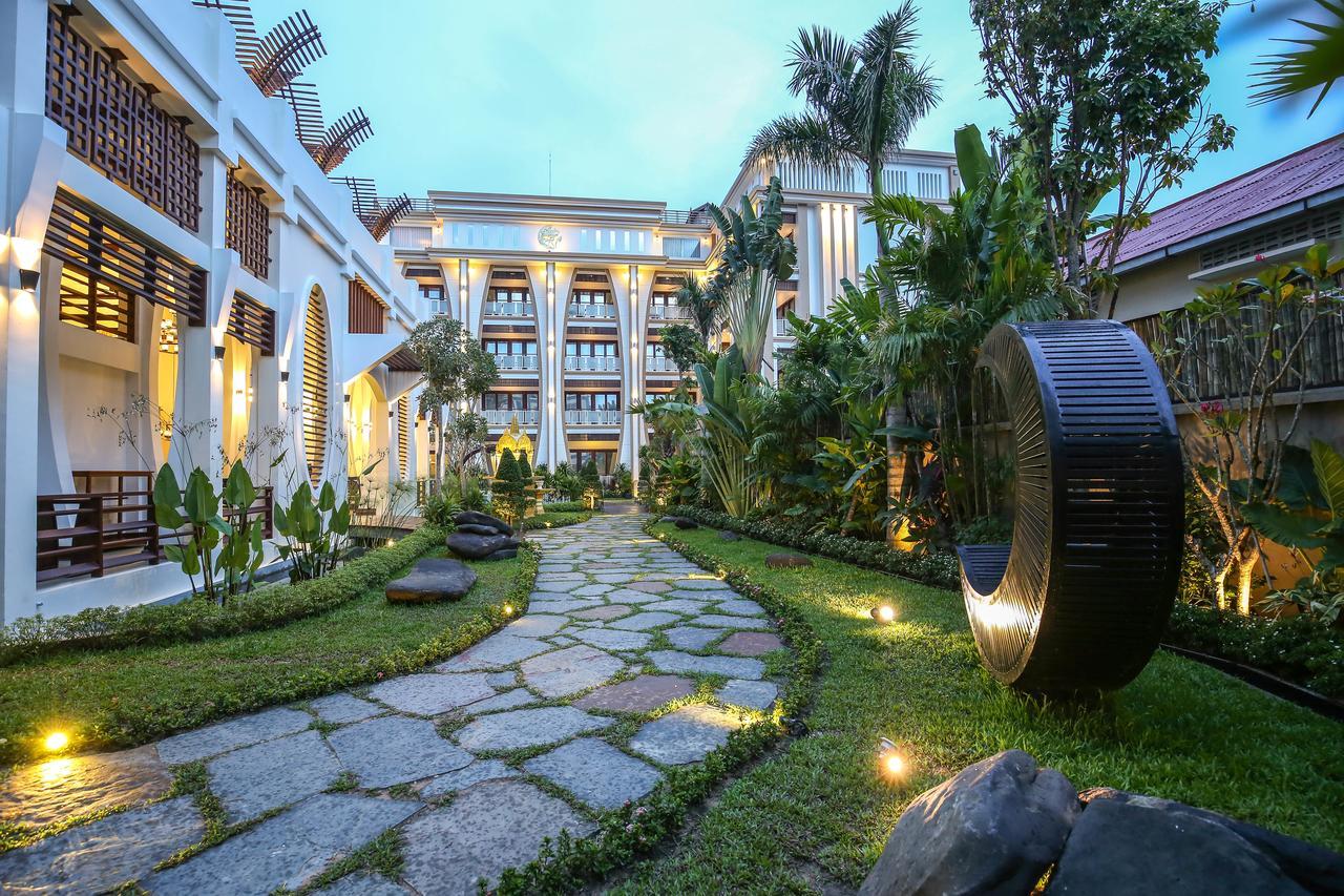 The Night Hotel Ciudad de Siem Riep Exterior foto