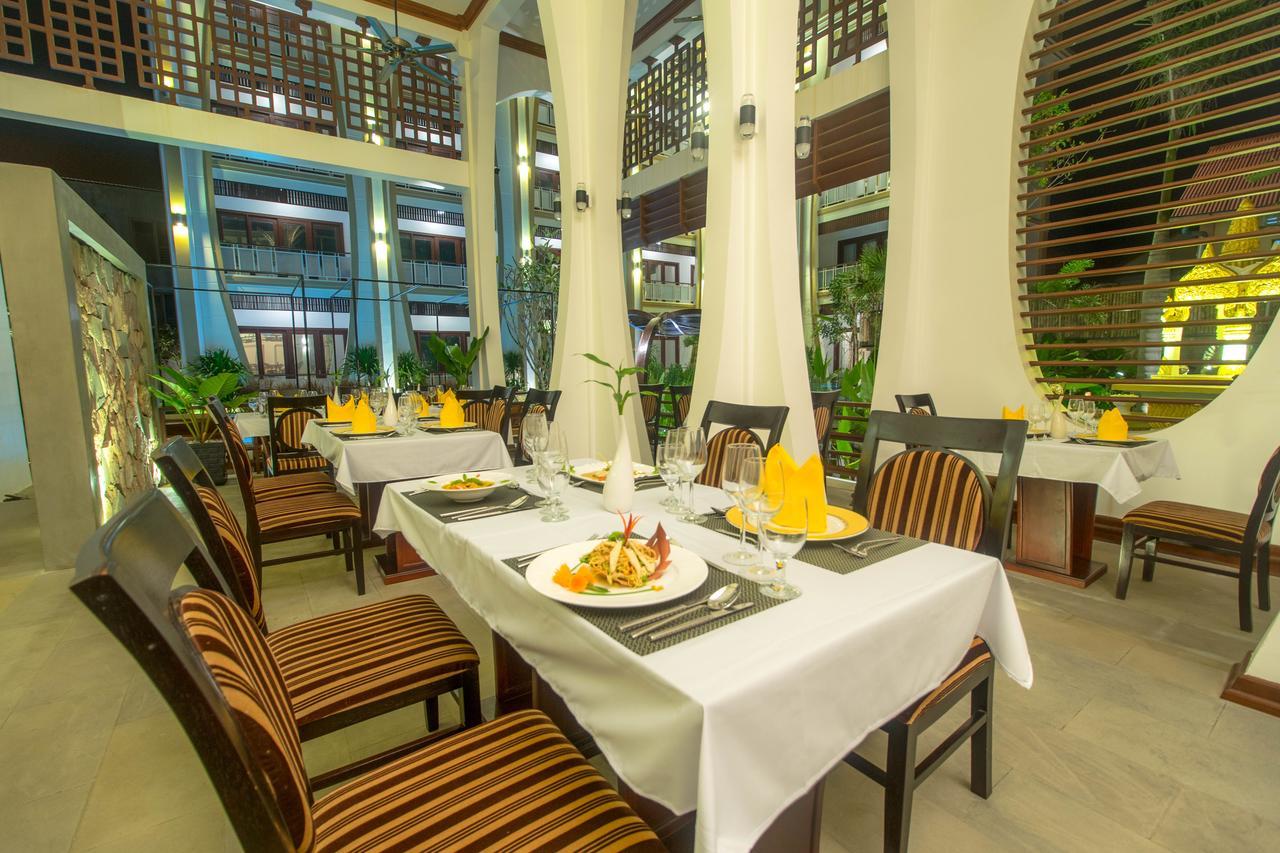 The Night Hotel Ciudad de Siem Riep Exterior foto